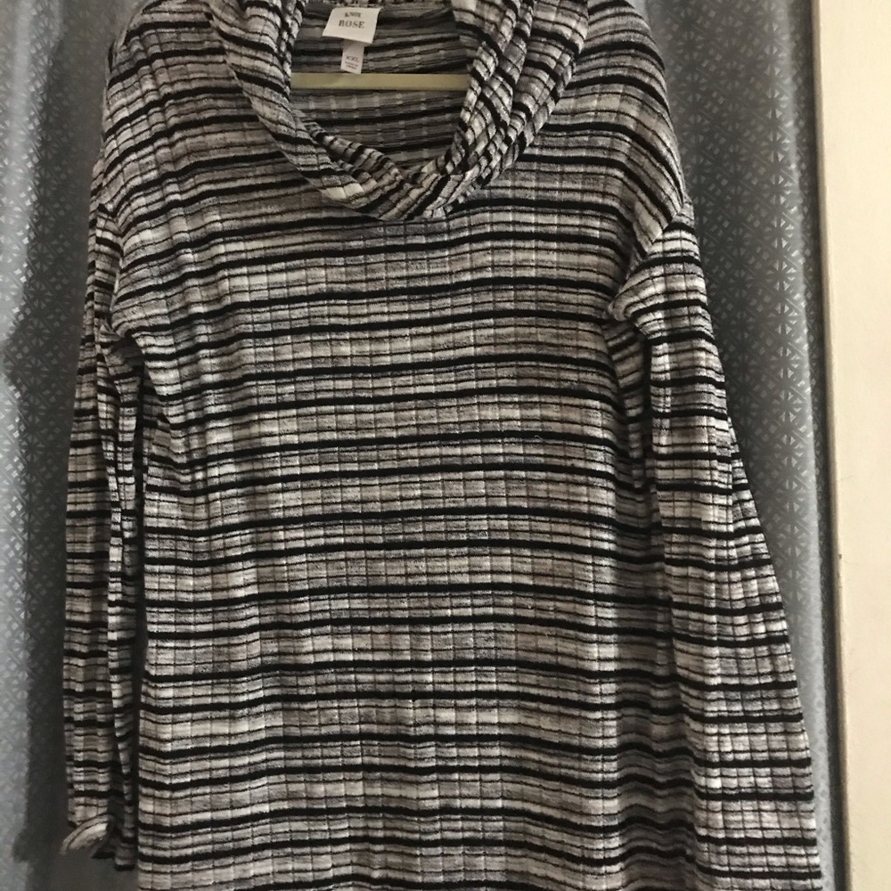 3/$15 Turtleneck striped top soft material very comfy